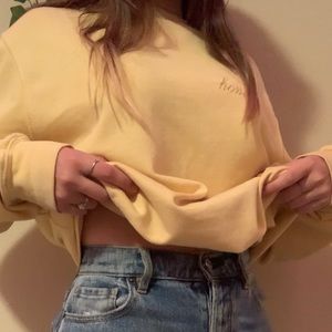 yellow "honey" sweatshirt brandy melville / pacsun